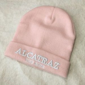 Alcatraz Beanie Pink
